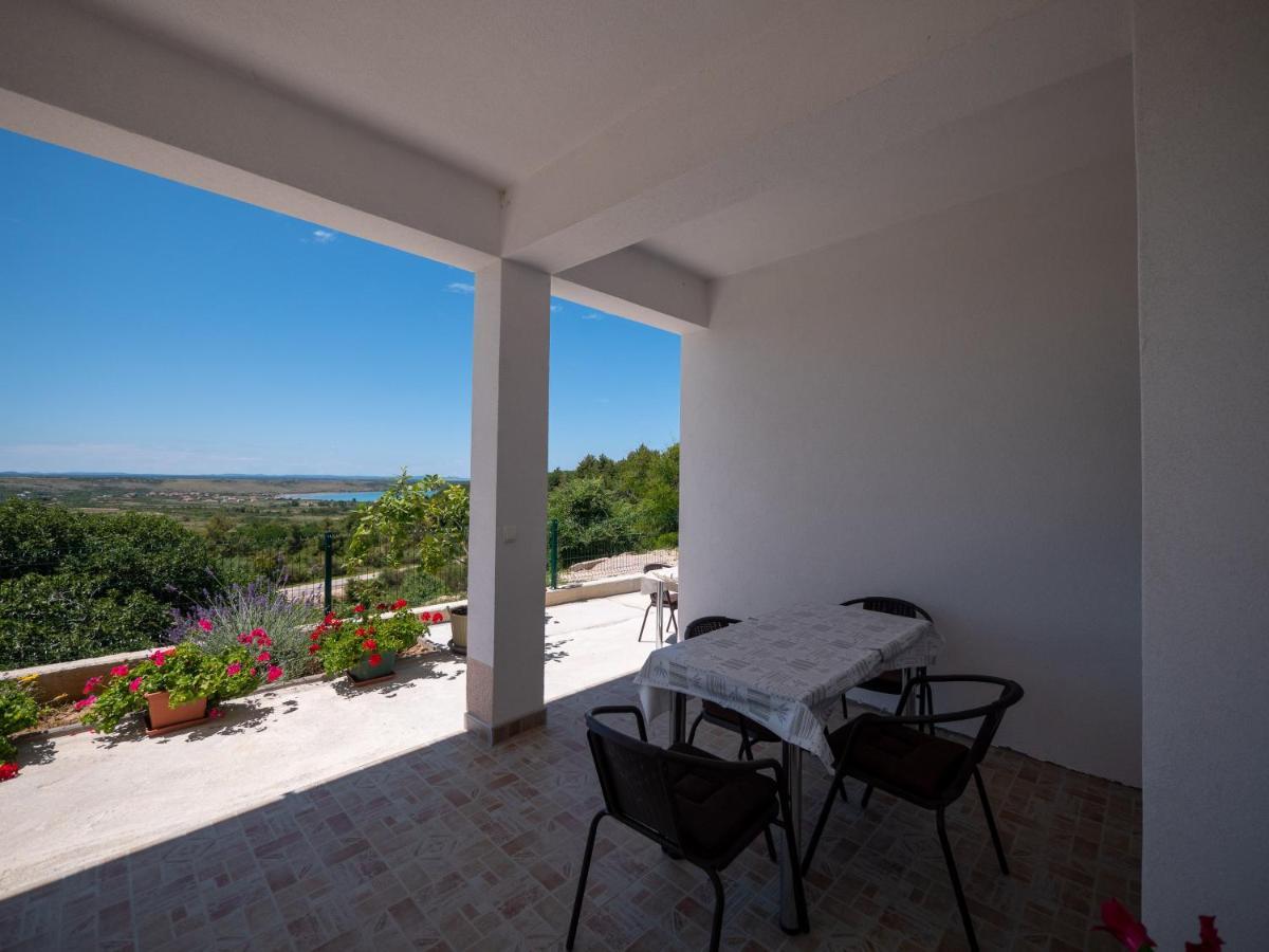 Apartments Tri Mora Ražanac المظهر الخارجي الصورة