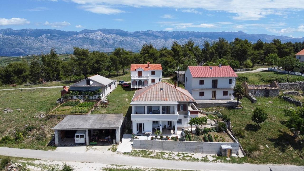 Apartments Tri Mora Ražanac المظهر الخارجي الصورة