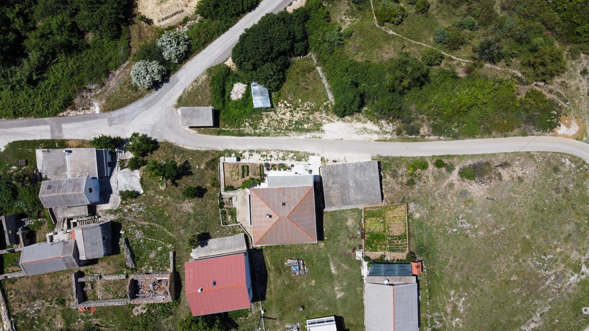 Apartments Tri Mora Ražanac الغرفة الصورة