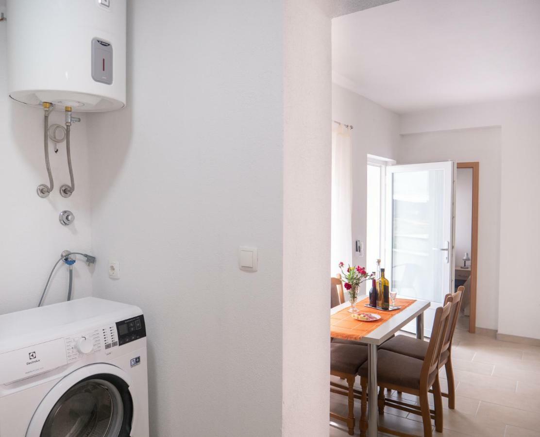 Apartments Tri Mora Ražanac المظهر الخارجي الصورة