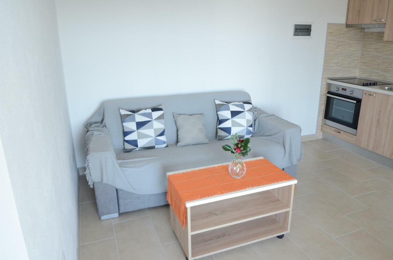 Apartments Tri Mora Ražanac المظهر الخارجي الصورة