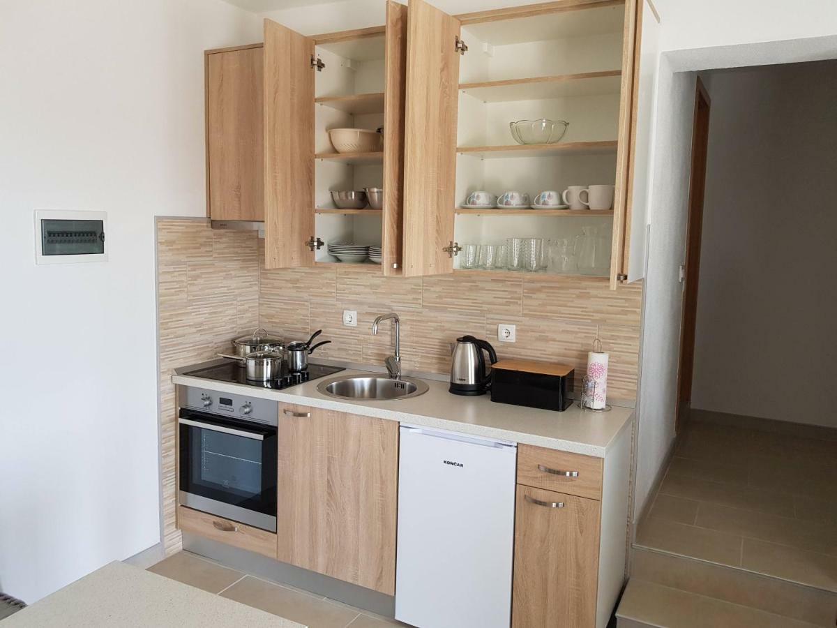 Apartments Tri Mora Ražanac المظهر الخارجي الصورة